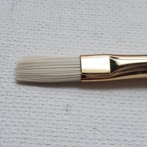 Connoisseur Synthetic Flat Brush